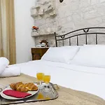 Palace Derossi Trogir