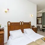 Palace Derossi לינה וארוחת בוקר 3*