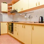 לינה וארוחת בוקר Palace Derossi