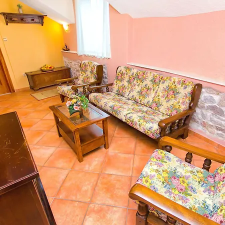 Palace Derossi Bed and Breakfast 3*