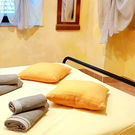 Bed and Breakfast Palace Derossi Τρογκίρ