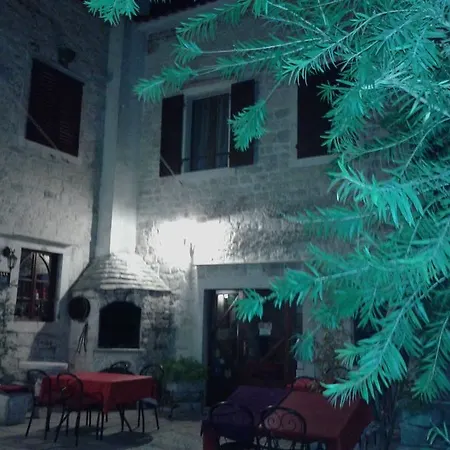 Bed and Breakfast Palace Derossi