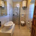 Palace Derossi 3*