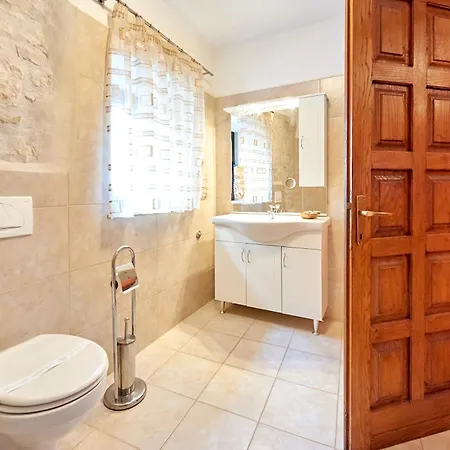 Palace Derossi Bed & Breakfast