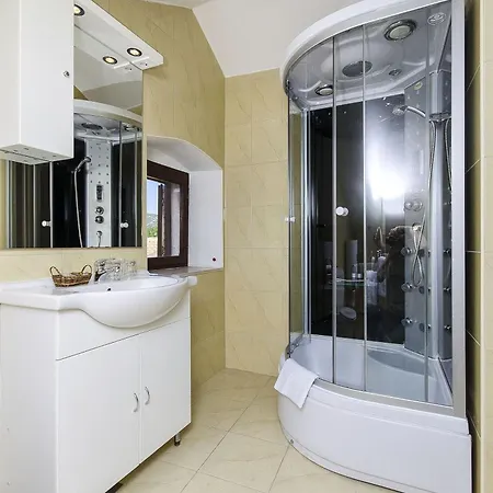 Palace Derossi Bed & Breakfast 3*